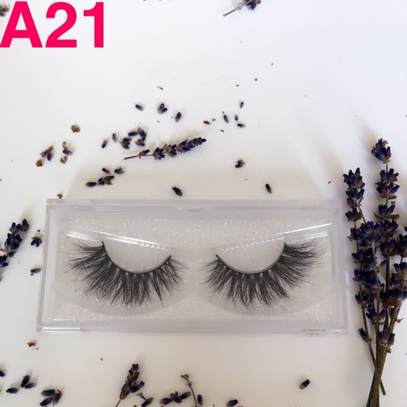 Mink lashes - Picture 3 of 8